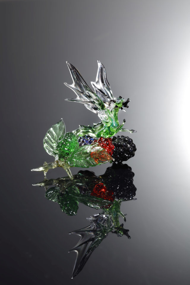 Mini Dragon with Blackberries